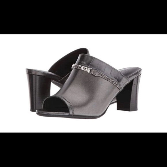 BRIGHTON Ray Black Slides Mules  Sandals  Sz 7.5 Italy - Picture 3 of 10